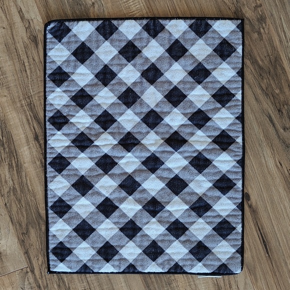 EUC Set of 4 kitchen towels and drying mat - Picture 4 of 4